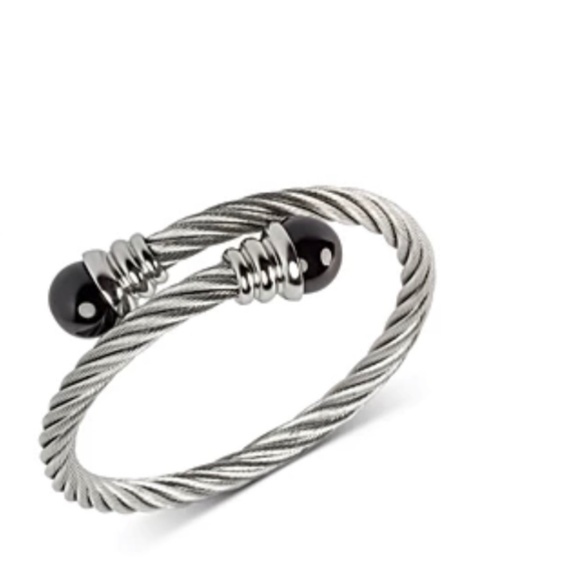 Cultured Freshwater Onyx Bangle Bracelet - Picture 2 of 3